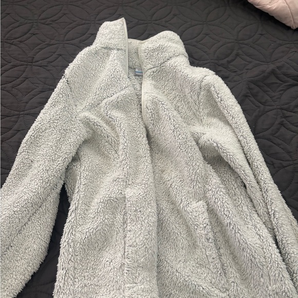 Columbia Jackets & Blazers - Cozy White Sherpa Jacket